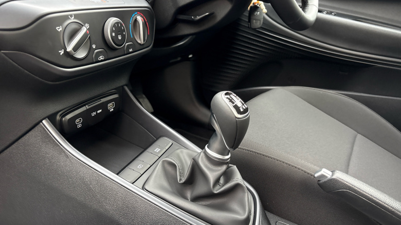 Hyundai i20 1.0T GDi Advance [Nav] 5dr Petrol Hatchback